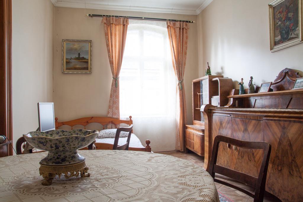 "Eva Stories" Movie Apartment On Rynok Square 리비프 외부 사진